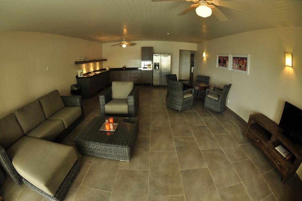 Belmar Oceanfront Apartments Bonaire Exterior photo