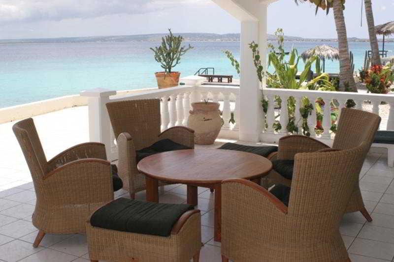 Belmar Oceanfront Apartments Bonaire Exterior photo