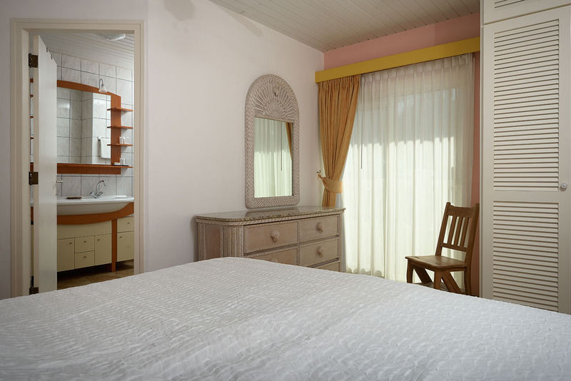 Belmar Oceanfront Apartments Bonaire Exterior photo