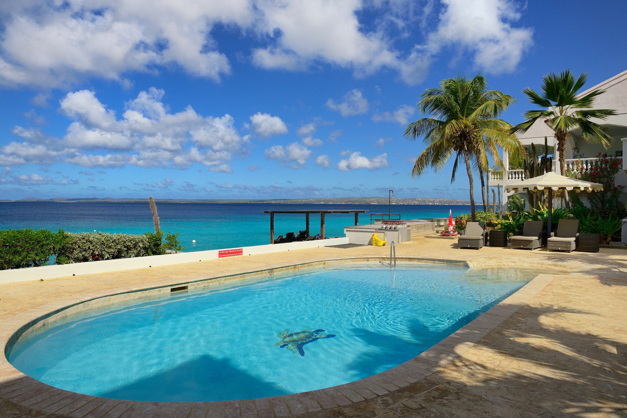 Belmar Oceanfront Apartments Bonaire Exterior photo