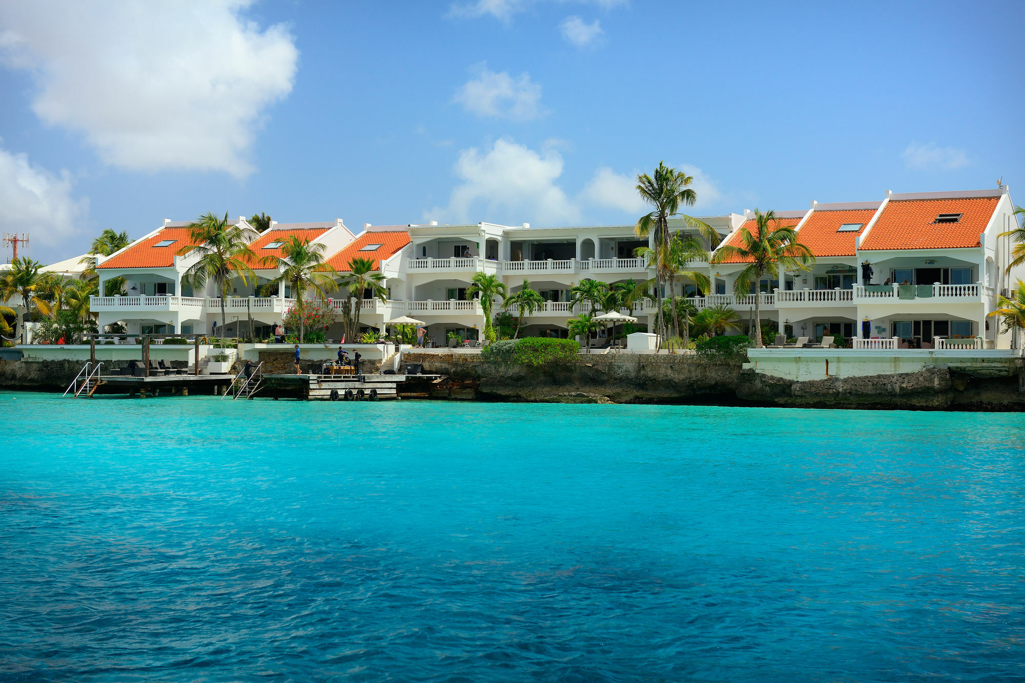 Belmar Oceanfront Apartments Bonaire Exterior photo